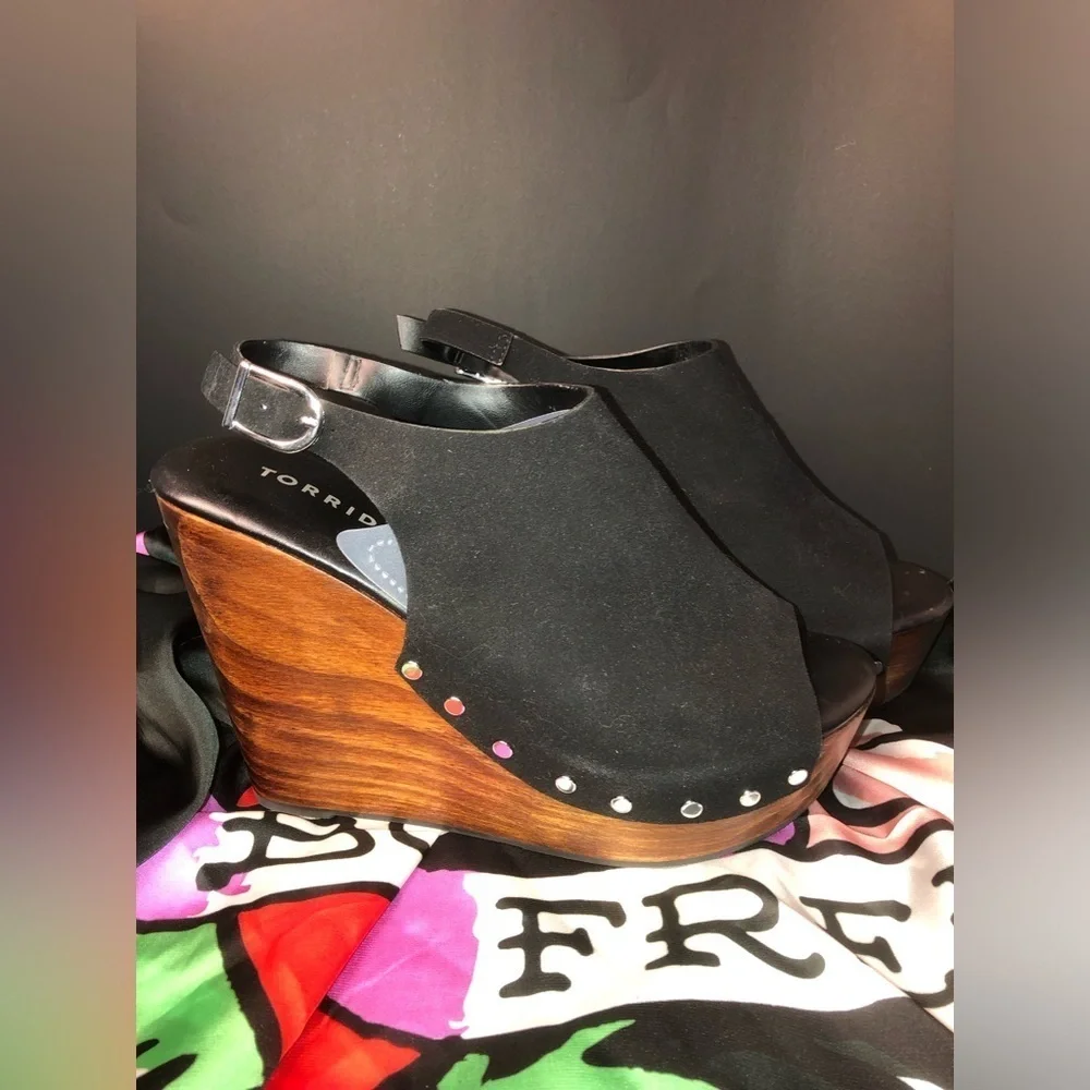 Torrid Black Wedge Sandals 9.5